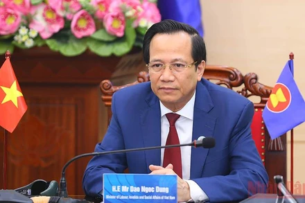 Bộ trưởng Đào Ngọc Dung phát biểu tại Hội nghị.