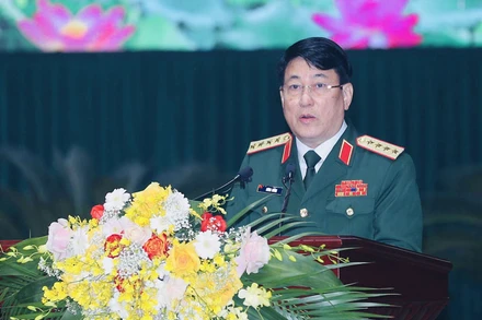 Đại tướng Lương Cường, Ủy viên Bộ Chính trị, Chủ nhiệm Tổng cục Chính trị Quân đội nhân dân Việt Nam phát biểu ý kiến. (Ảnh: TRỌNG ĐỨC)