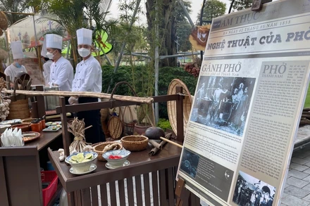 Giới thiệu đặc sản Phở bò Nam Định tại sự kiện.