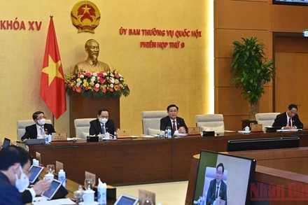 Phiên họp Ủy ban Thường vụ Quốc hội xem xét báo cáo kết quả ban đầu của Đoàn giám sát chuyên đề về tiếp công dân và giải quyết khiếu nại, tố cáo. (Ảnh Duy Linh)