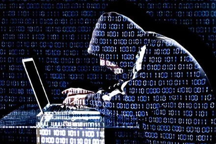 Lập trang điện tử bán hàng ưu đãi để lừa đảo khách hàng