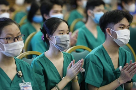 Các trường đại học thực hiện nhiều giải pháp hỗ trợ sinh viên bị ảnh hưởng bởi dịch Covid-19. (ẢNH: THÀNH ĐẠT)