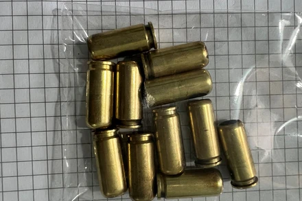 Vỏ đạn được thu giữ tại hiện trường.