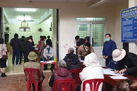 Những người điều trị Covid-19 cách ly y tế được hưởng hỗ trợ. 