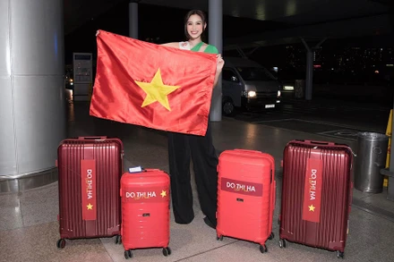 Đỗ Thị Hà trước giờ lên đường sang Puerto Rico. (Ảnh: Facebook nhân vật)