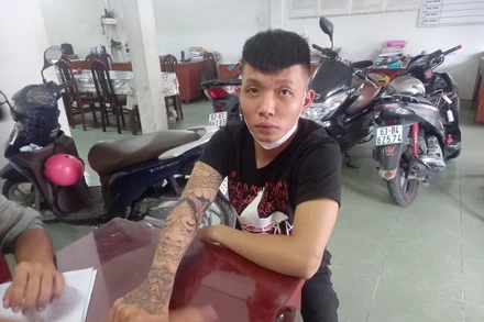 Đối tượng Nguyễn Thành Mạnh tại cơ quan công an.