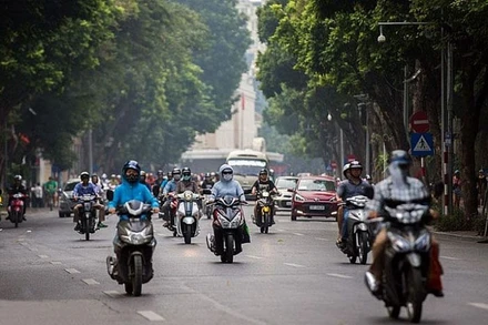 Khu vực Hà Nội rét về đêm và sáng, rải rác có mưa phùn và sương mù. (Ảnh minh họa)