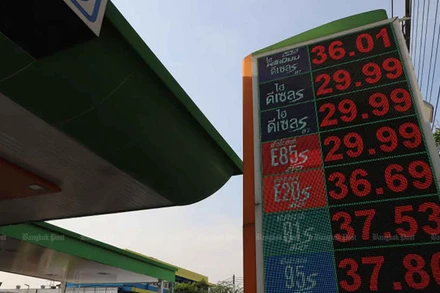 Giá xăng dầu bán lẻ tại Bangkok hôm 7/3. (Ảnh: Bangkok Post)