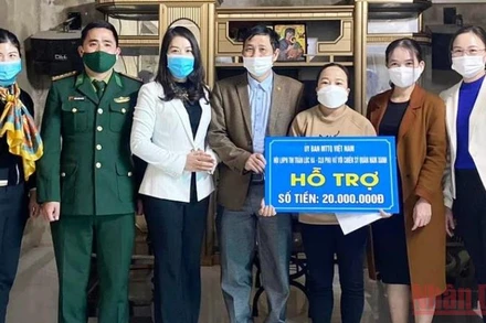 Hàng chục mô hình sinh kế đã được trao tặng cho các hội viên hội phụ nữ khó khăn ở Hà Tĩnh. 