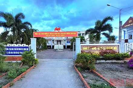 Trụ sở UBND xã Khánh Hội, nơi có cán bộ vừa bị tạm đình chỉ công việc vì liên quan việc trao hỗ trợ người dân do ảnh hưởng Covid-19.