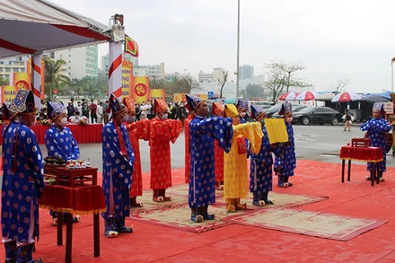 Tế lễ tại lễ hội Cầu phúc đền Độc Cước, thành phố Sầm Sơn.