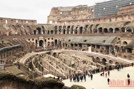 Đấu trường La Mã Colosseum, Italia đông du khách trở lại. (Ảnh: Nhân vật cung cấp)