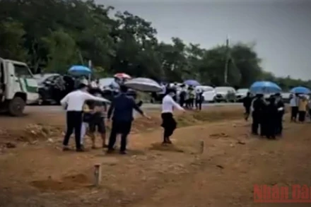 Công ty tổ chức mua bán đất tại xã Lộc Khánh, huyện Lộc Ninh bị phạt 100 triệu đồng.