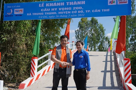 Khánh thành cầu Hy Vọng 200.