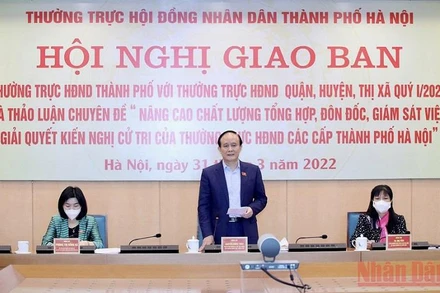 Chủ tịch HĐND TP Hà Nội Nguyễn Ngọc Tuấn phát biểu tại hội nghị.