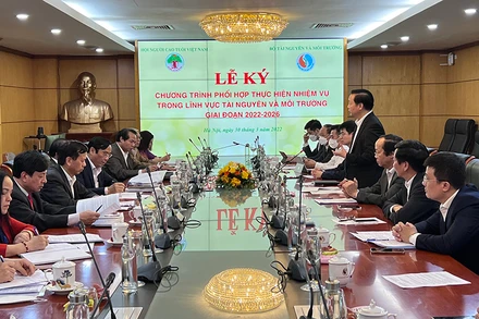 Bộ trưởng Tài nguyên và Môi trường Trần Hồng Hà phát biểu tại buổi lễ.