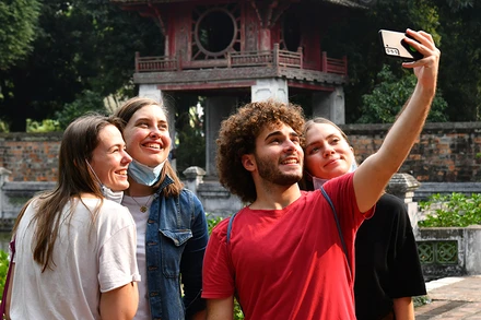 Quyết sách cho du lịch bứt phá