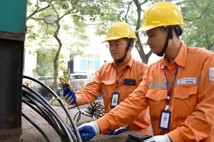 EVN siết chặt quy trình ghi chỉ số đồng hồ đo điện