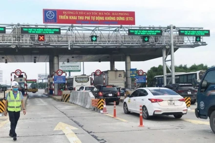 Trạm thu phí cao tốc Hà Nội-Hải Phòng.