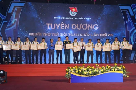 Các cá nhân được tuyên dương danh hiệu Người thợ trẻ giỏi năm 2022.