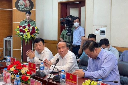 Lãnh đạo các cơ quan báo chí bày tỏ quan điểm cần tăng cường tuyên truyền nhiều hơn nữa những tấm gương người tốt việc tốt trong Công an nhân dân.