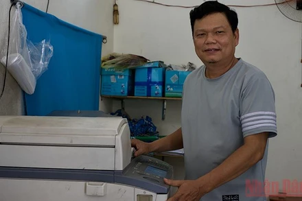 Anh Nguyễn Huỳnh Đạo là Tổ trưởng tổ tiết kiệm và vay vốn phường An Hải Đông, quận Sơn Trà.