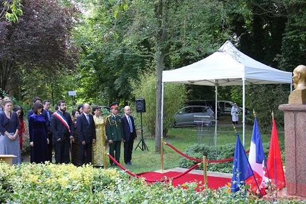 Lễ kỷ niệm Ngày sinh Chủ tịch Hồ Chí Minh được tổ chức trang trọng ở thành phố Montreuil.