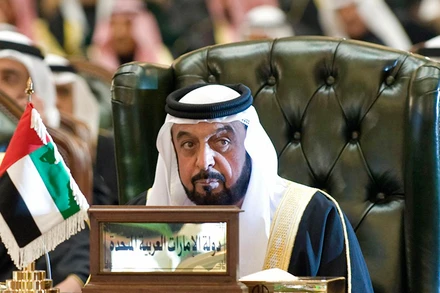 Tổng thống Sheikh Khalifa bin Zayed Al Nahyan tham dự phiên khai mạc Hội nghị thượng đỉnh GCC tại Kuwait, năm 2009. (Ảnh: Reuters)