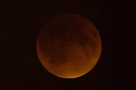 Nguyệt thực toàn phần ngày 27/9/2015, quan sát từ thủ đô Washington D.C. của Mỹ. (Ảnh: NASA)