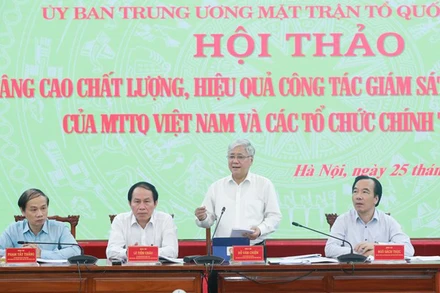 Chủ tịch Ủy ban Trung ương Mặt trận Tổ quốc Việt Nam phát biểu tại Hội thảo nâng cao chất lượng, hiệu quả công tác giám sát, phản biện xã hội của Mặt trận Tổ quốc Việt Nam ngày 25/5. (Ảnh: Trang thông tin Mặt trận Tổ quốc Việt Nam)
