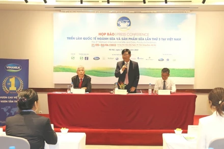 Họp báo thông tin về Triển lãm.