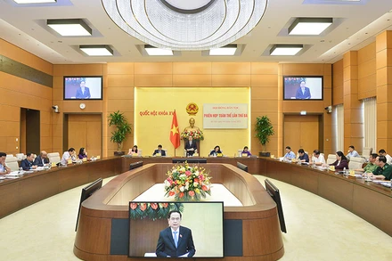 Phó Chủ tịch Thường trực Quốc hội Trần Thanh Mẫn dự và chỉ đạo tại Phiên họp toàn thể lần thứ 3 để thẩm tra và cho ý kiến vào một số nội dung chuẩn bị cho Kỳ họp thứ 3 của Quốc hội khóa XV. Ảnh: quochoi.vn