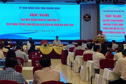 Quang cảnh hội nghị về du lịch của tỉnh Quảng Bình.