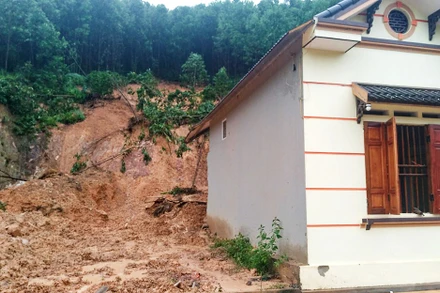 Hiện trường vụ sạt lở.