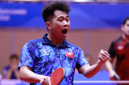 Tay vợt Nguyễn Đức Tuân vô địch đơn nam bóng bàn sau 19 năm. (Ảnh: Nguyễn Hùng)