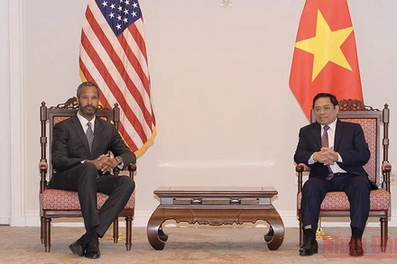 Thủ tướng Phạm Minh Chính tiếp ông Marc Allen, Giám đốc Chiến lược kiêm Phó Chủ tịch Cấp cao, Chiến lược và Phát triển doanh nghiệp của Tập đoàn Boeing.