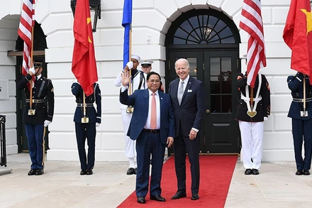 Tổng thống Hoa Kỳ Joseph Robinette Biden Jr. đón Thủ tướng Phạm Minh Chính.