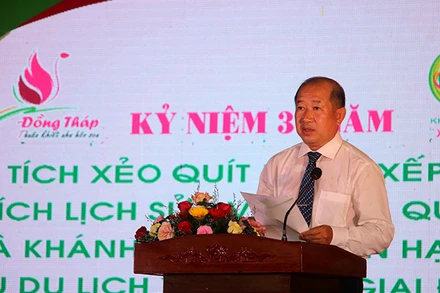 Phó Chủ tịch Ủy ban nhân dân tỉnh Đoàn Tấn Bửu phát biểu tại lễ kỷ niệm. (Ảnh: Cổng thông tin điện tử tỉnh Đồng Tháp)