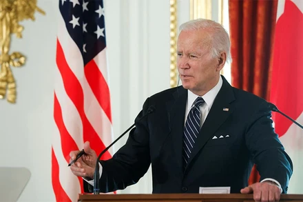 Tổng thống Mỹ Joe Biden trong cuộc họp báo chung với Thủ tướng Nhật Bản Kishida Fumio tại Tokyo ngày 23/5. (Ảnh: Reuters)