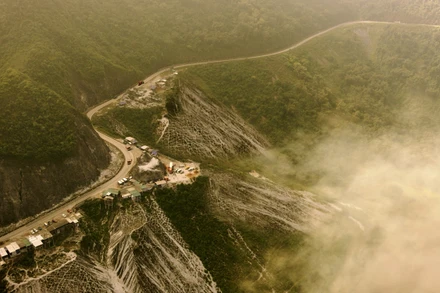 Cảnh quay trên cung đường Đèo Đá Trắng. (Ảnh: Nhà sản xuất cung cấp)