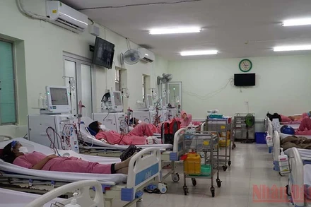 Người bệnh đang điều trị tại khoa Thận nhân tạo Bệnh viện Chợ Rẫy. (Ảnh: Bệnh viện cung cấp)