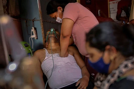 Hình ảnh do nhóm phóng viên của Reuters ghi nhận trong làn sóng Covid-19 thứ hai tại Ấn Độ.