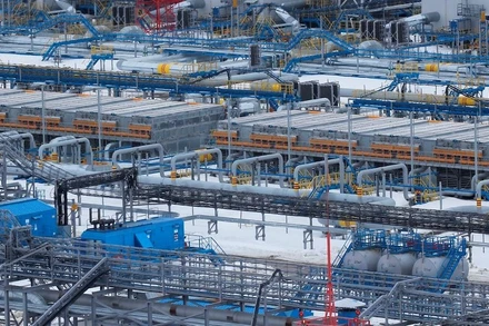 Hệ thống dẫn khi đốt tại 1 cơ sở xử lý khí đốt của tập đoàn Gazprom tại mỏ khí đốt Bovanenkovo, bán đảo Yamal, Nga. (Ảnh: Reuters)