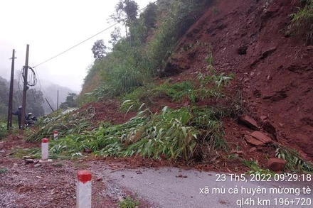 Điểm sạt lở trên quốc lộ 4H thuộc xã Mù Cả, huyện Mường Tè.