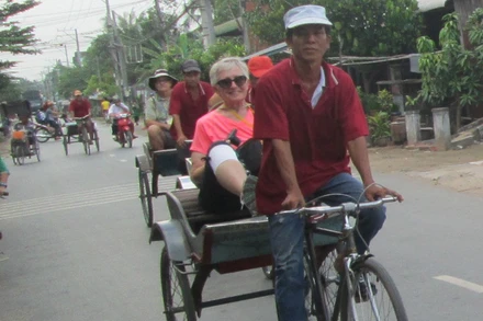 Khách quốc tế đến tỉnh An Giang phải thực hiện các biện pháp y tế theo quy định.