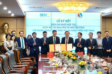 Các đại biểu tại Lễ ký kết. 