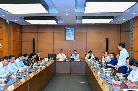 Quang cảnh phiên thảo luận tại Tổ 2 chiều 24/5. (Ảnh: LINH NGUYÊN)