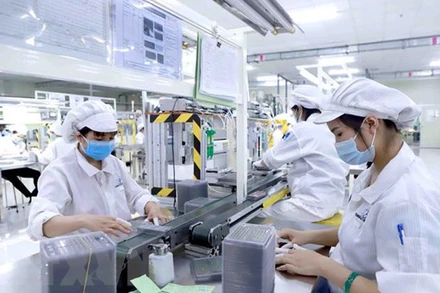 Ảnh minh họa: Sản xuất linh kiện điện tử. (Nguồn: TTXVN)