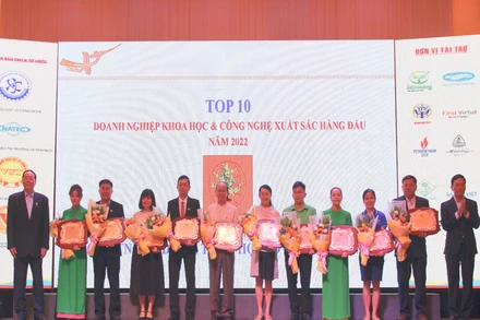 Các doanh nghiệp khoa học và công nghệ tiêu biểu năm 2022 được vinh danh tại hội nghị.