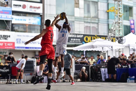 David Lee Jones tỏa sáng nhưng cũng không thể giúp Hanoi Buffaloes lọt vào bán kết. 